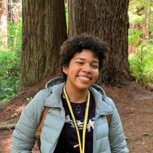 Meet your Posher, Claire